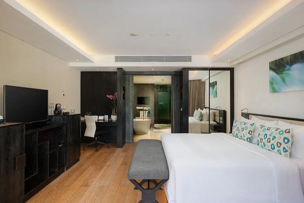 هتل دابل سیکس